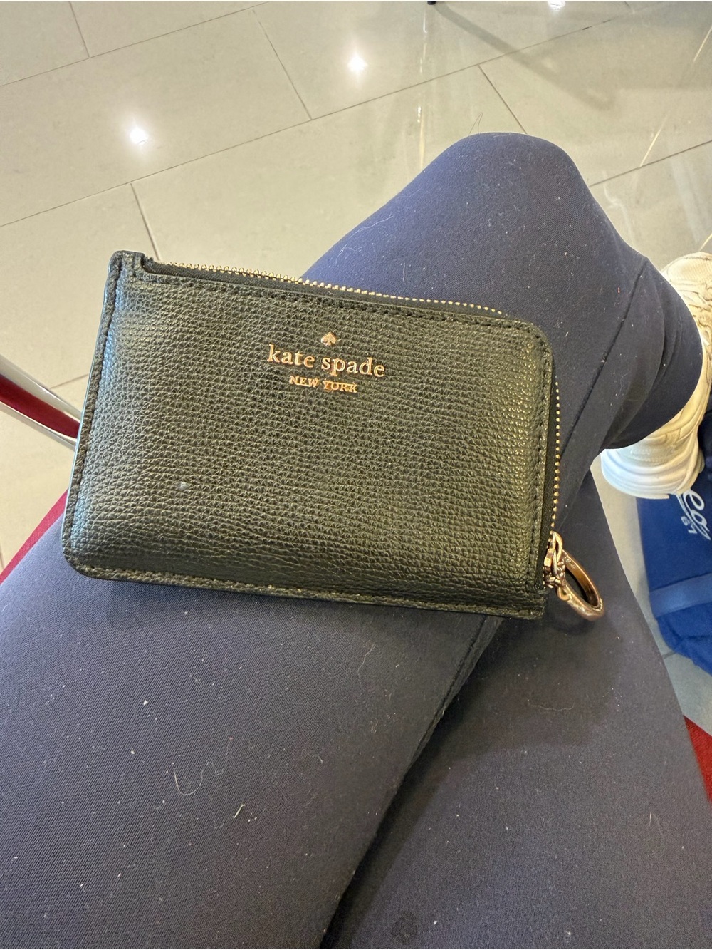 kate spade black pebbled leather zip card wallet with gold logo